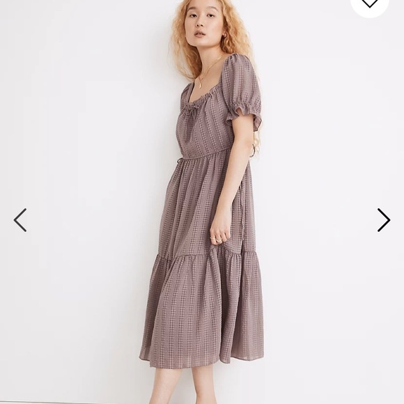 Square-Neck Tiered Midi Dress in Textured Seersucker - Picture 4 of 4